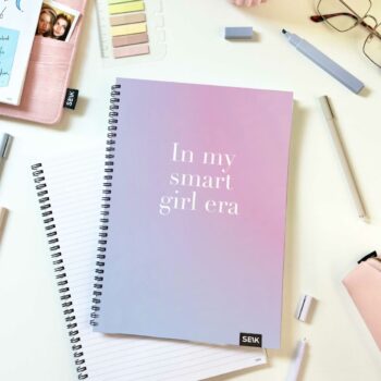 A4 Zápisník spirálový - in my smart girl era