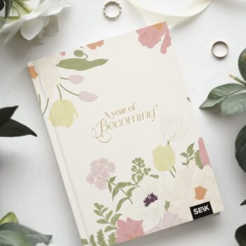 Happy Calendar diár na rok 2026 (A5) - A year of blooming